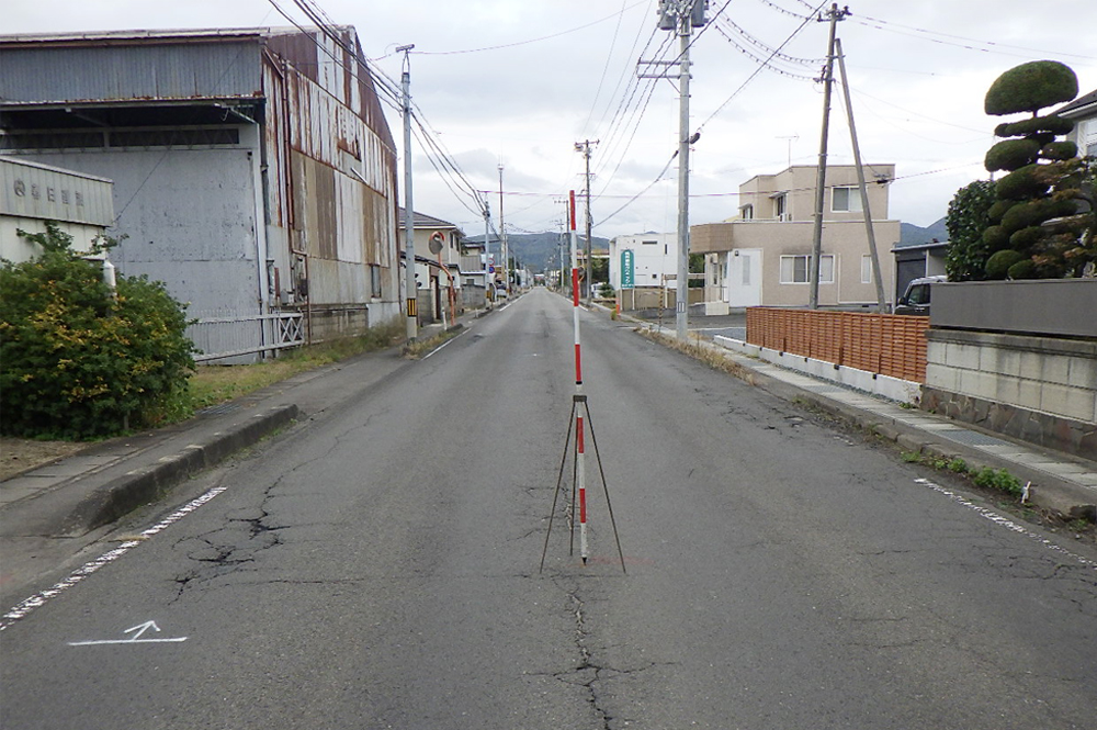 【2024年01月完成 令和5年度受注】市道泉・萱場線 道路舗装修繕工事 (緊自債)
